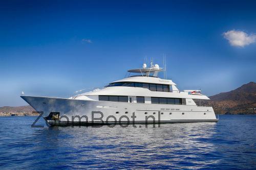 Azimut 130 beoordelingen en specificaties
